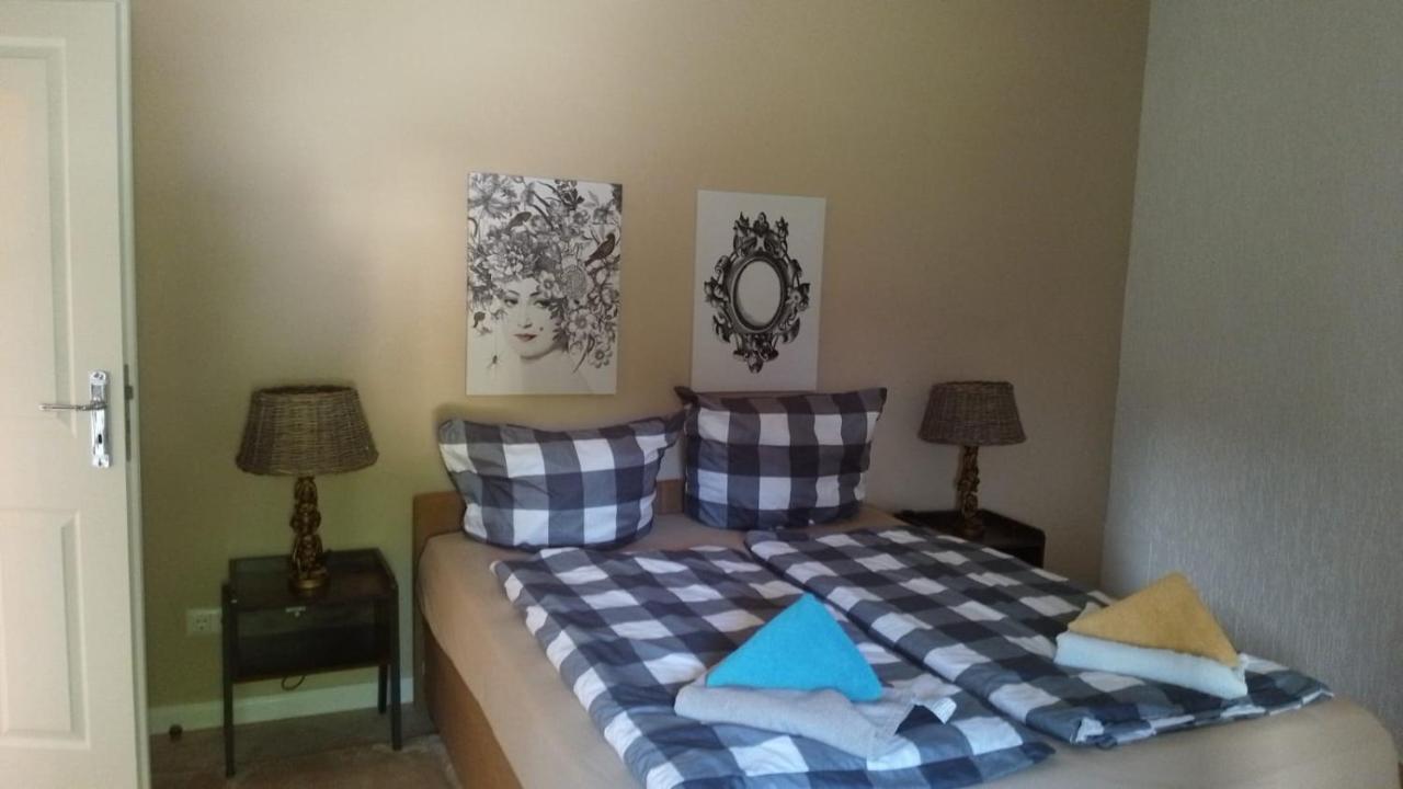 Ferienwohnung Mit Kamin Und Traumhafter Dachterrasse Mit Weitblick In Die Natur Neu Gaarz ภายนอก รูปภาพ